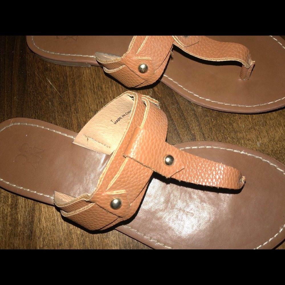 Sandals - Picture 4 of 4
